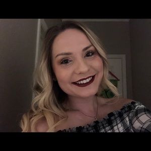 Meet your Posher, Mackenzie